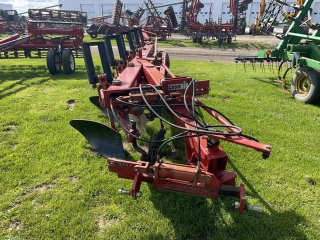 Image of Case IH 735 equipment image 2