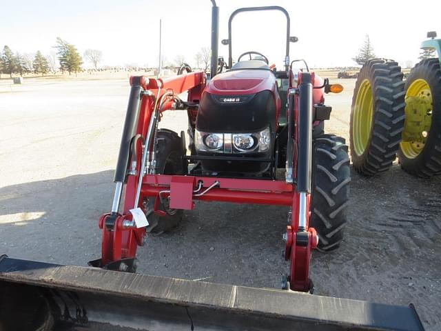 Image of Case IH Farmall 75A equipment image 2