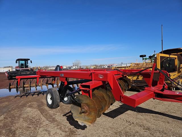 Image of Case IH 770 equipment image 2