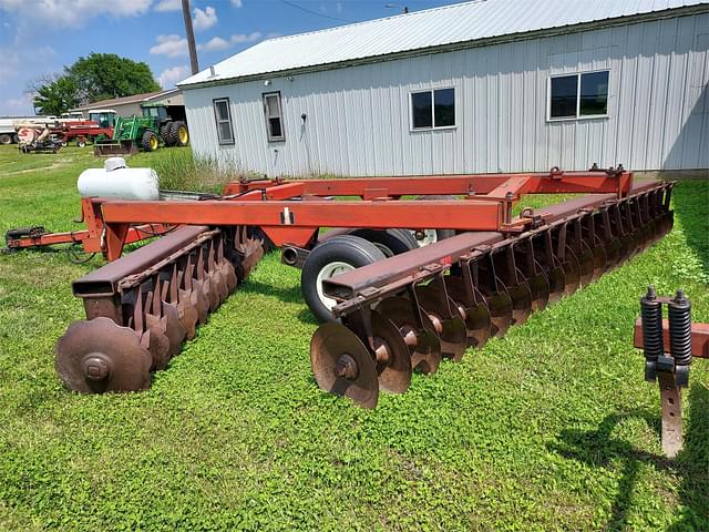 Image of Case IH 770 equipment image 2