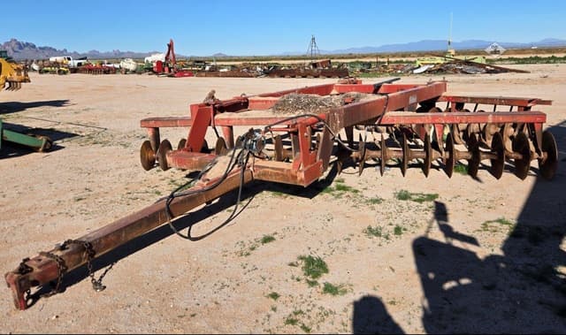 Image of Case IH 770 equipment image 2