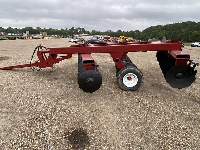 Image of Case IH 770 equipment image 1