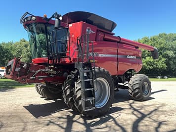 Main image Case IH 8010