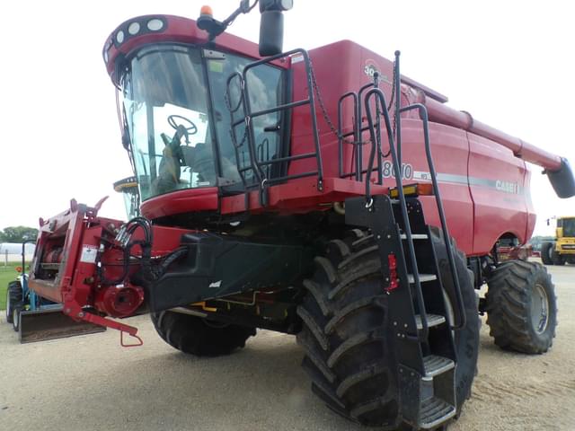 Image of Case IH 8010 equipment image 3