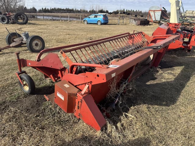 Image of Case IH 810 equipment image 3