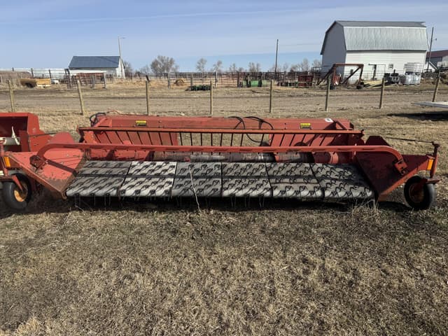 Image of Case IH 810 equipment image 2