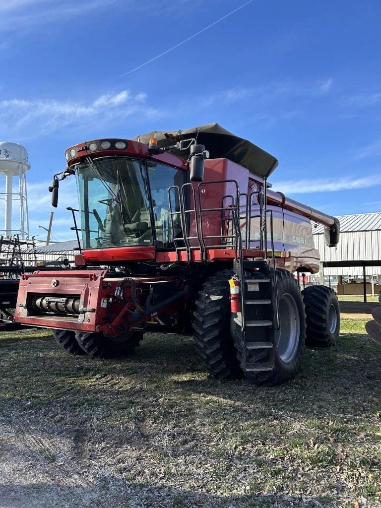 Main image Case IH 8120