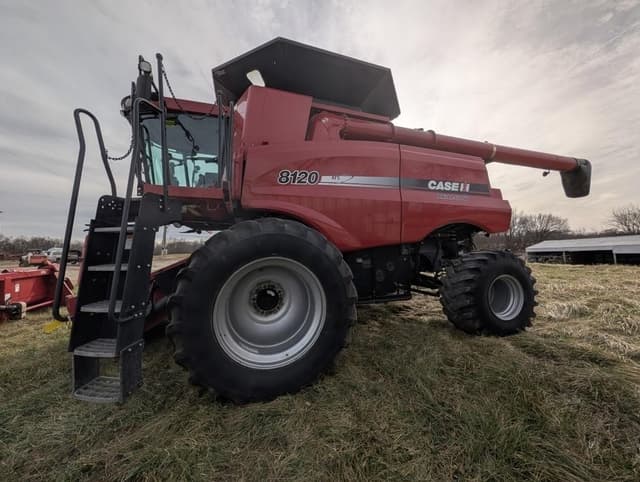 Image of Case IH 8120 equipment image 3