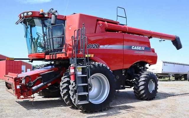 Image of Case IH 8120 equipment image 1