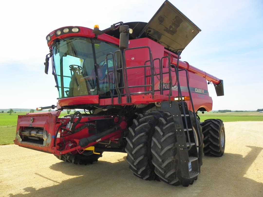 Image of Case IH 8120 Primary image