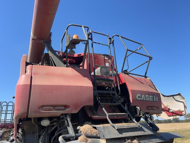 Image of Case IH 8120 equipment image 3