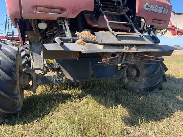 Image of Case IH 8120 equipment image 4