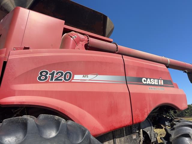 Image of Case IH 8120 equipment image 2