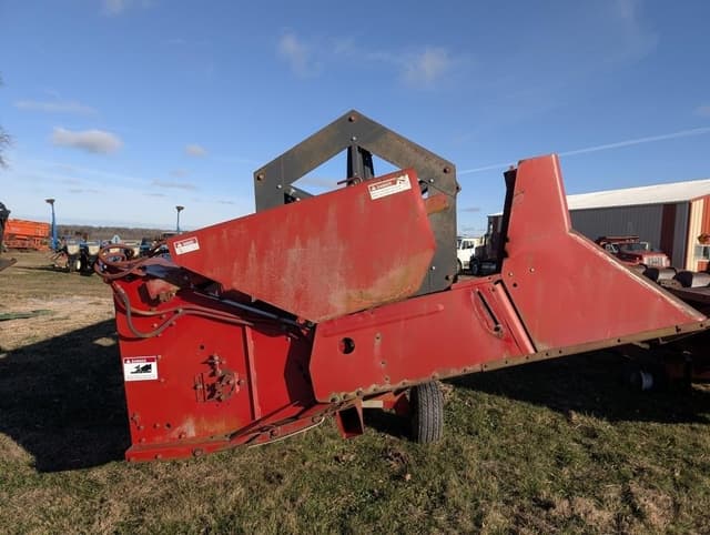Image of Case IH 820 equipment image 4