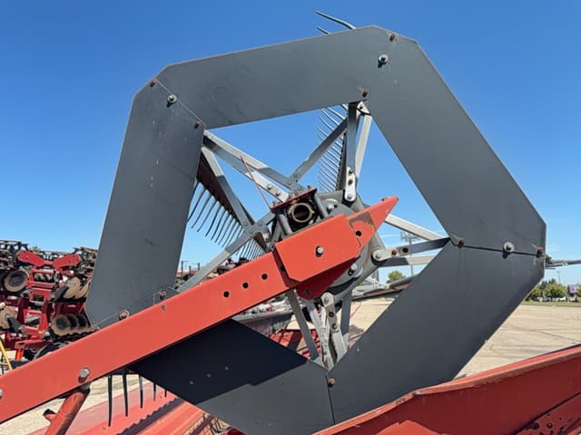 Image of Case IH 8220 equipment image 3