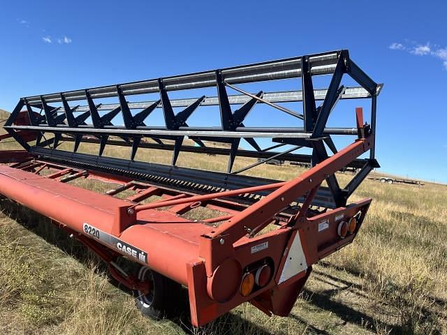 Image of Case IH 8220 equipment image 2