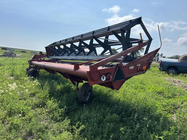 Image of Case IH 8220 equipment image 4