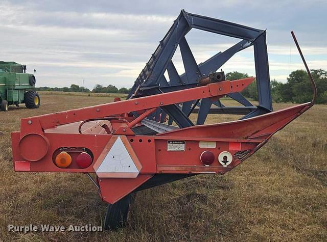 Image of Case IH 8220 equipment image 3
