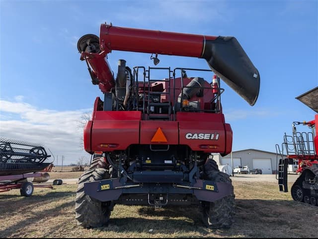 Image of Case IH 8230 equipment image 4