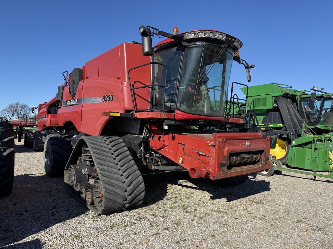 Image of Case IH 8230 Primary image
