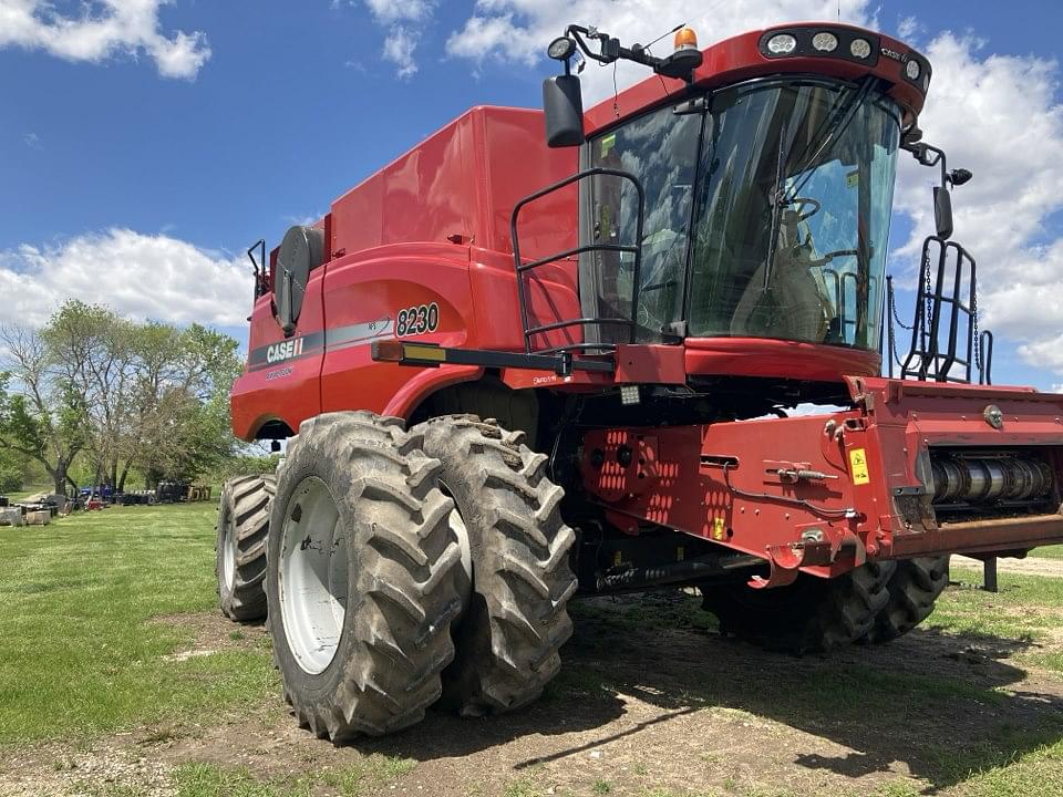 Image of Case IH 8230 Primary image