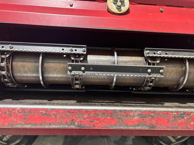 Image of Case IH 8240 equipment image 3