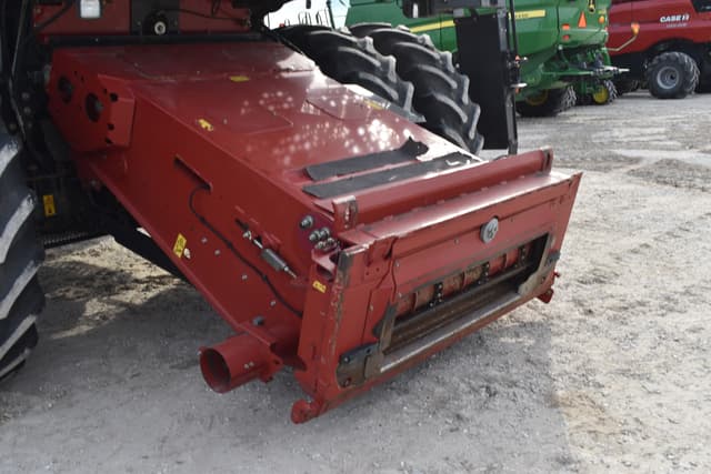 Image of Case IH 8240 equipment image 4