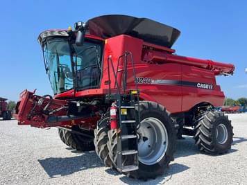 Main image Case IH 8240