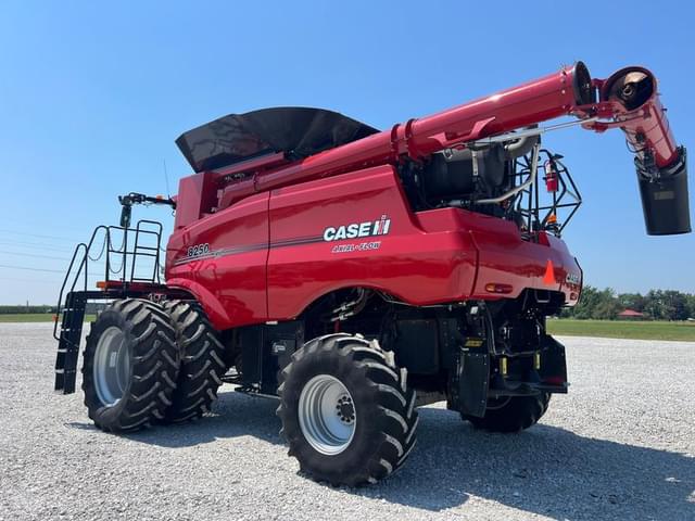 Image of Case IH 8250 equipment image 4