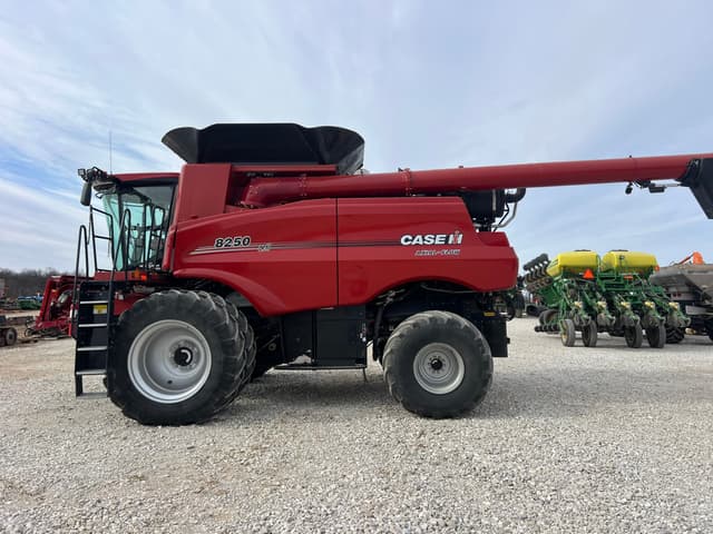 Image of Case IH 8250 equipment image 3
