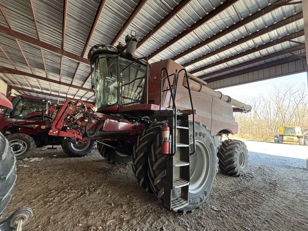 Image of Case IH 8260 Image 0