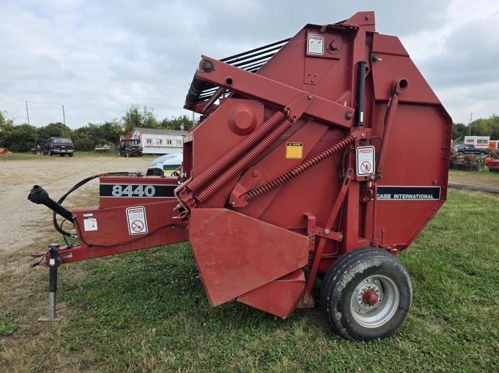 Case IH 8440 Equipment Image0