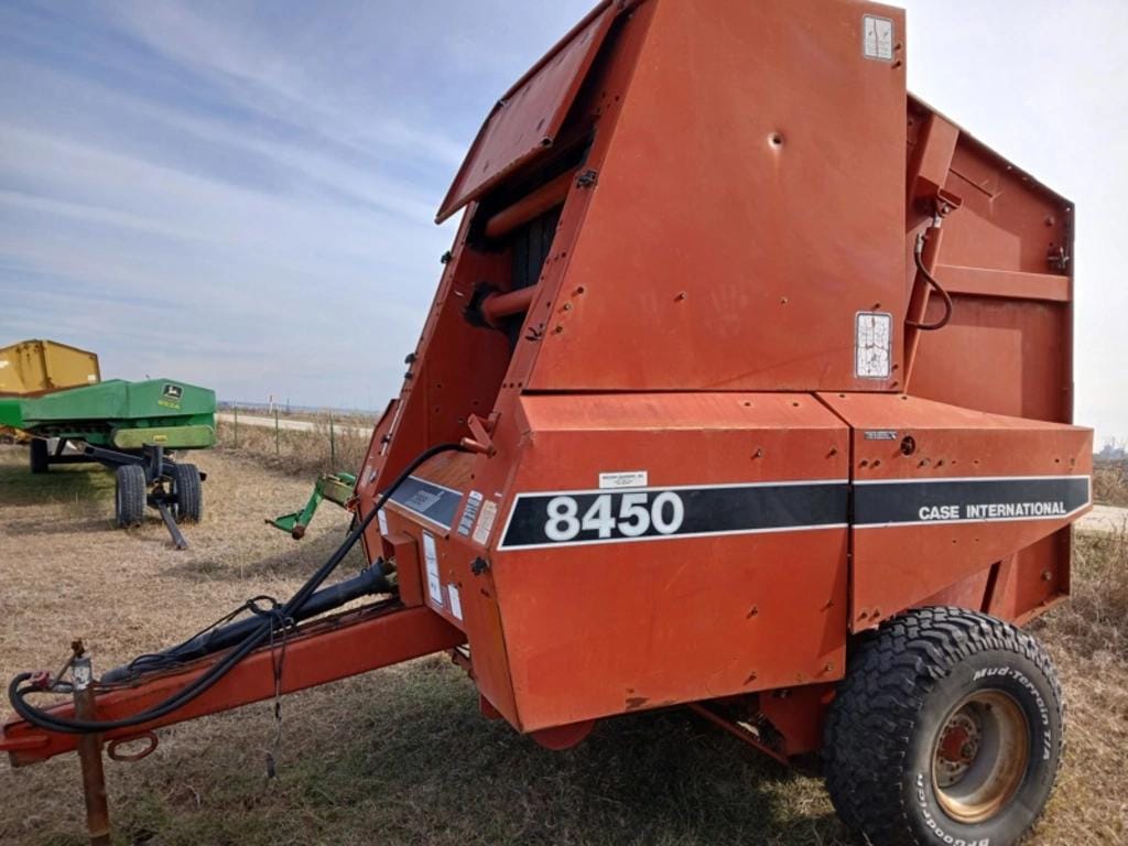 Case IH 8450 Equipment Image0