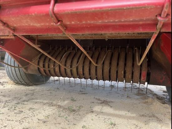 Image of Case IH 8455 equipment image 4