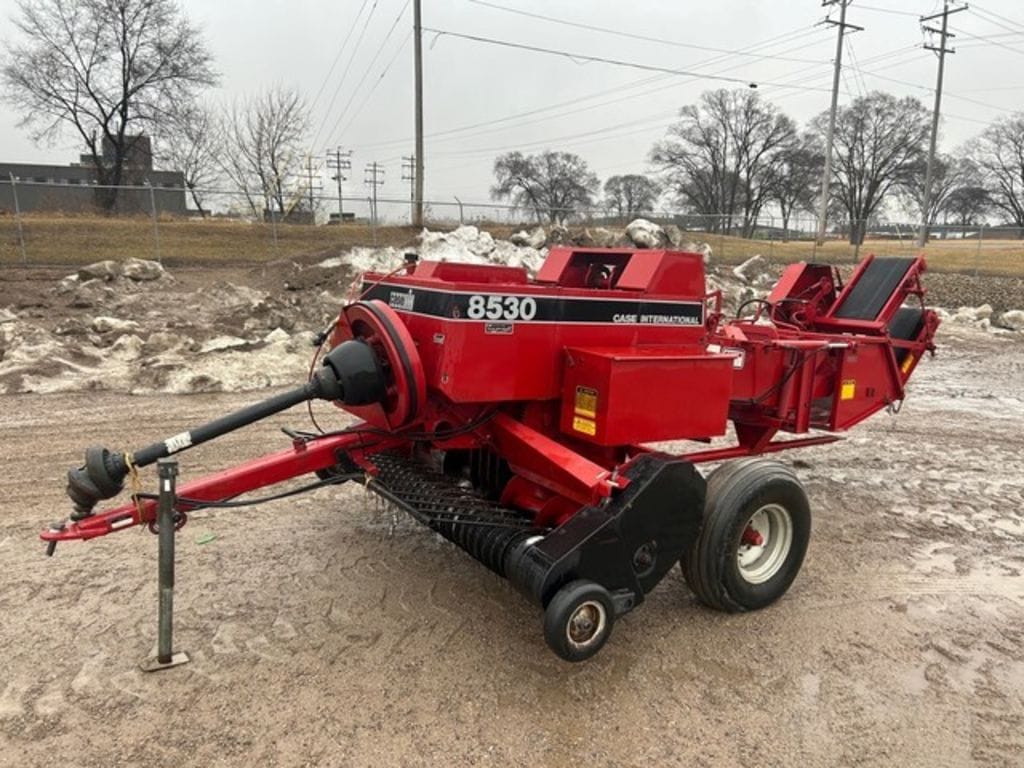 Case IH 8530 Equipment Image0