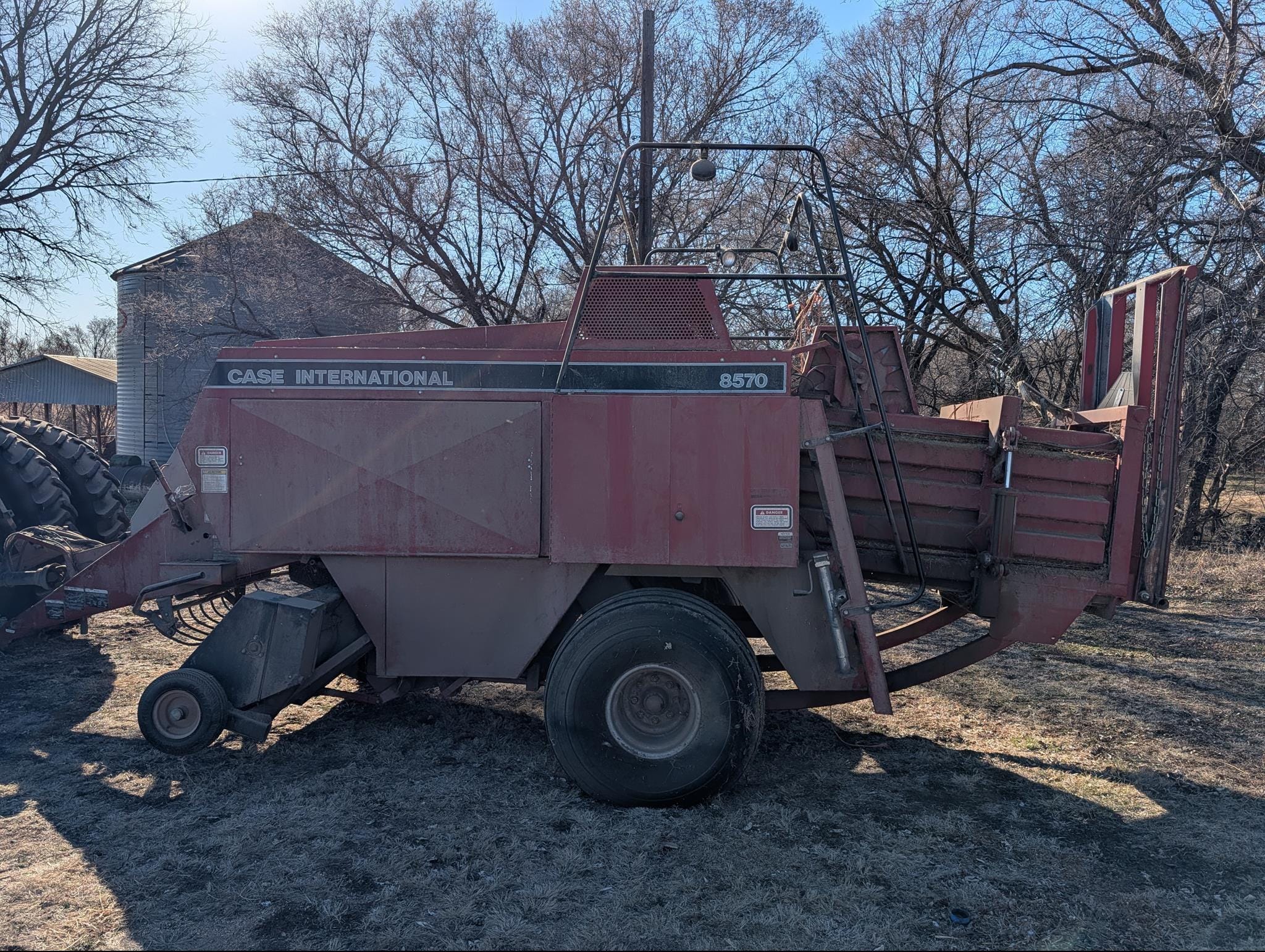 Case IH 8570 Equipment Image0