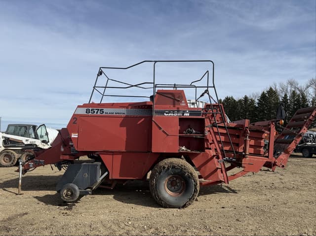 Image of Case IH 8575 equipment image 1