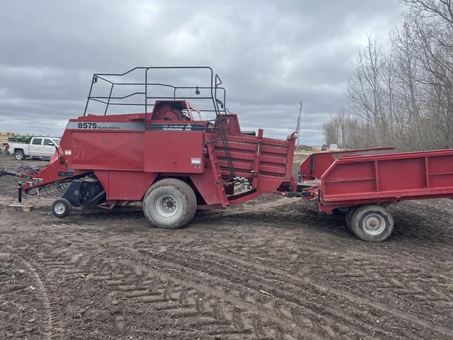 Image of Case IH 8575 equipment image 4