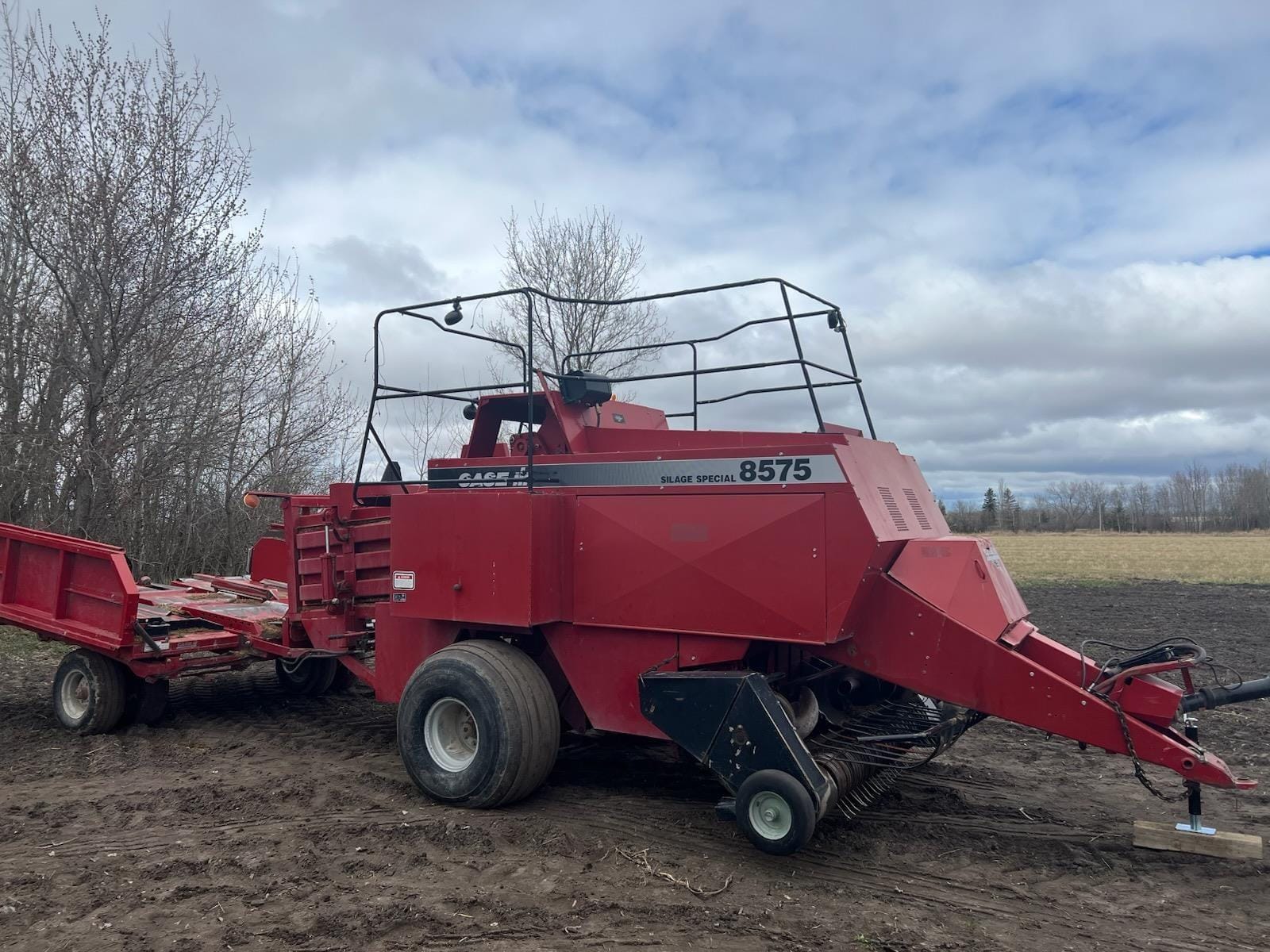 Case IH 8575 Equipment Image0