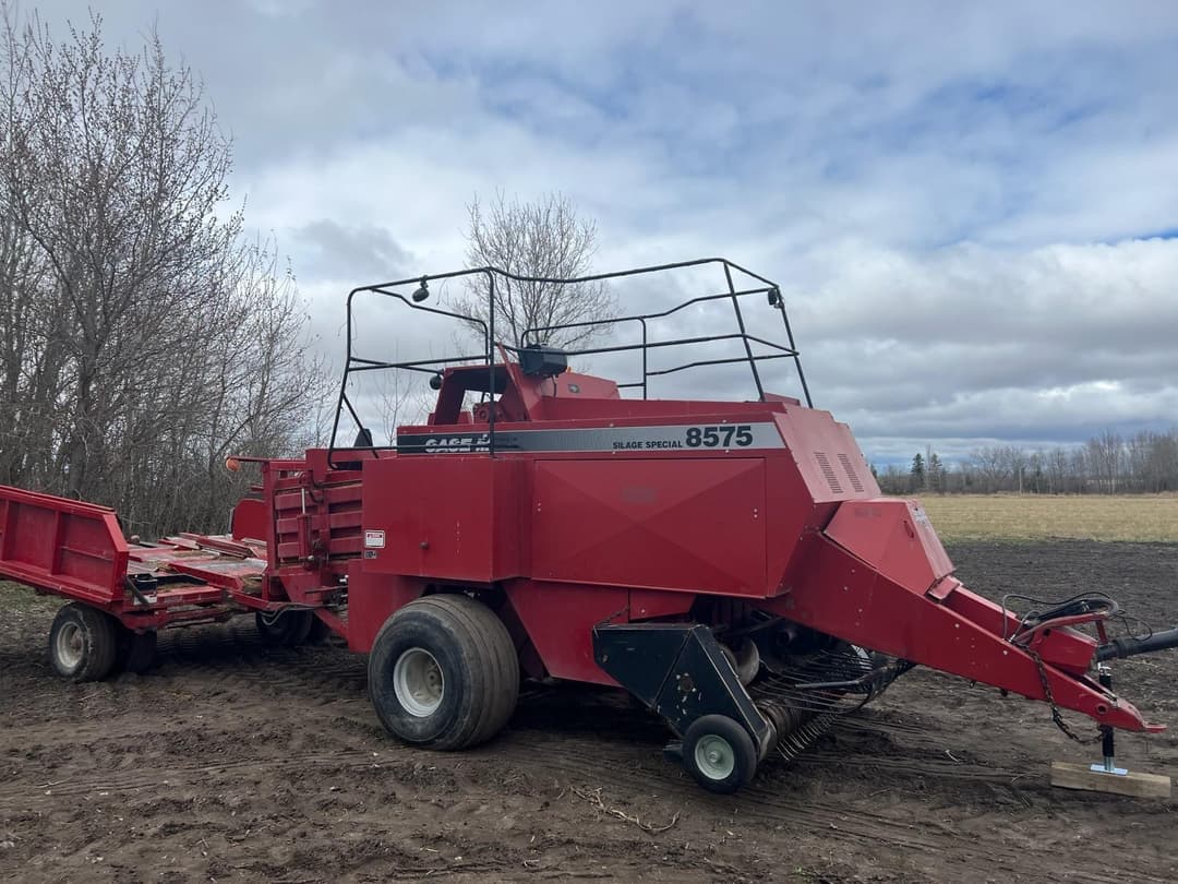 Image of Case IH 8575 Primary image