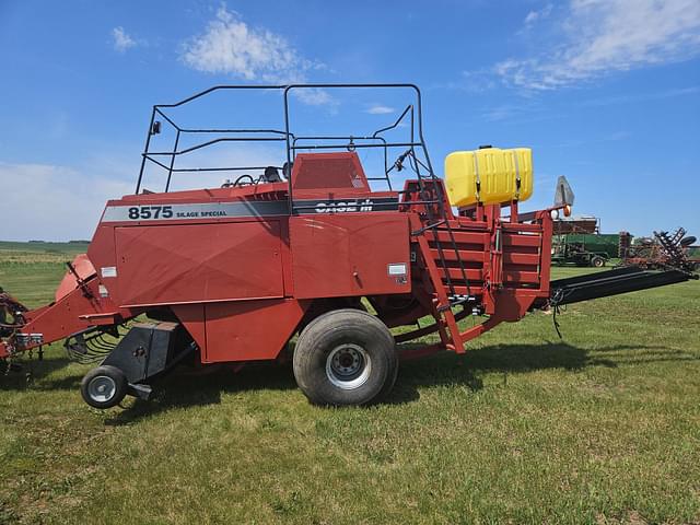 Image of Case IH 8575 equipment image 3