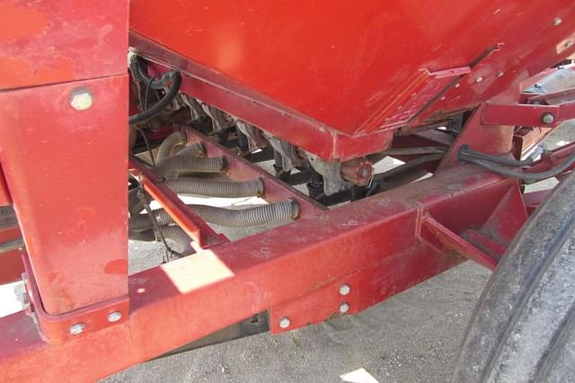 Image of Case IH 8600 equipment image 3