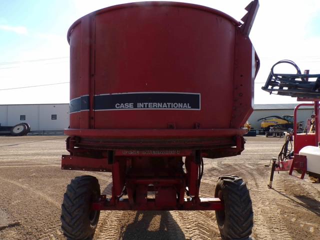 Image of Case IH 8610 equipment image 4