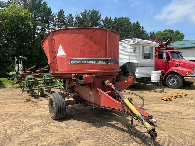 Image of Case IH 8610 equipment image 2