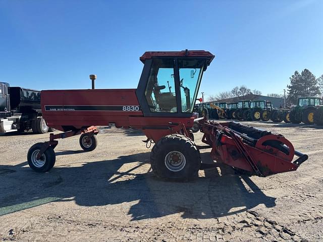 Image of Case IH 8830 equipment image 4