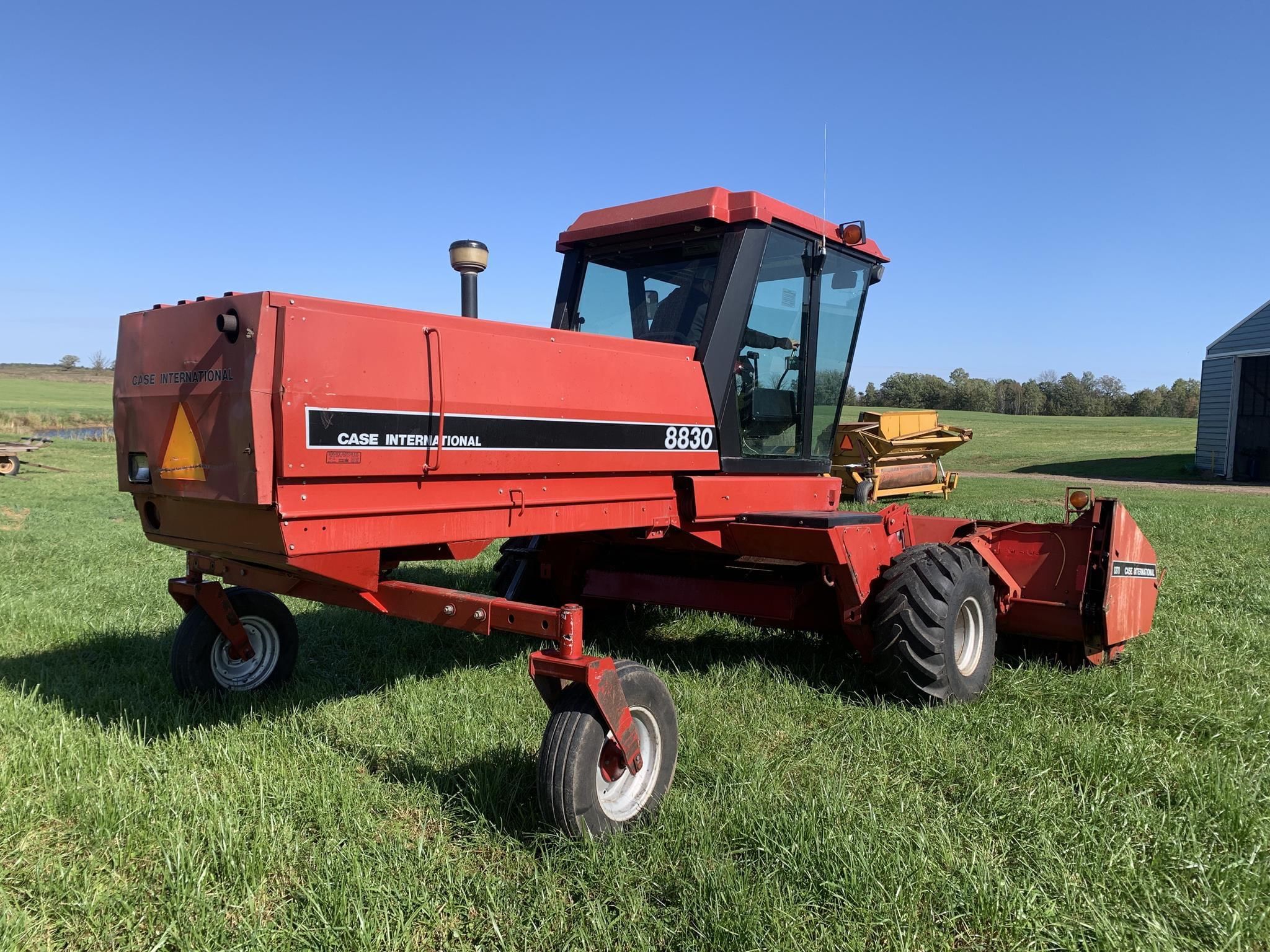 Case IH 8830 Equipment Image0