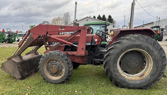 Image of Case IH 885 Primary image