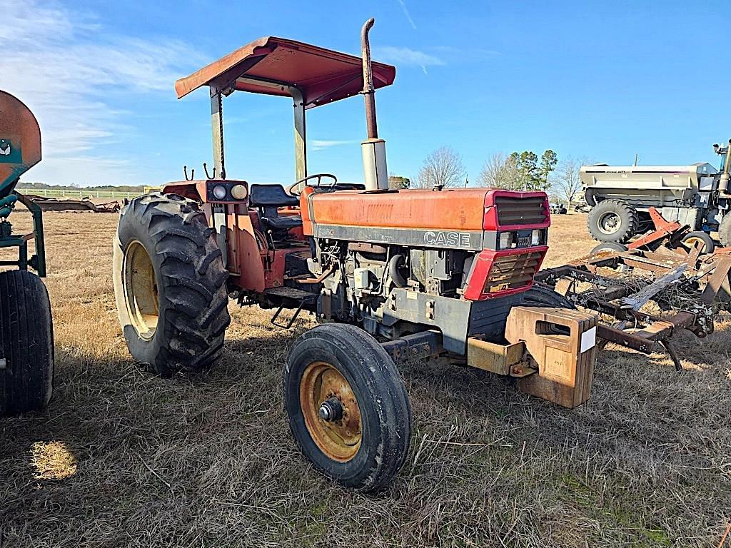 Image of Case IH 885 Primary image