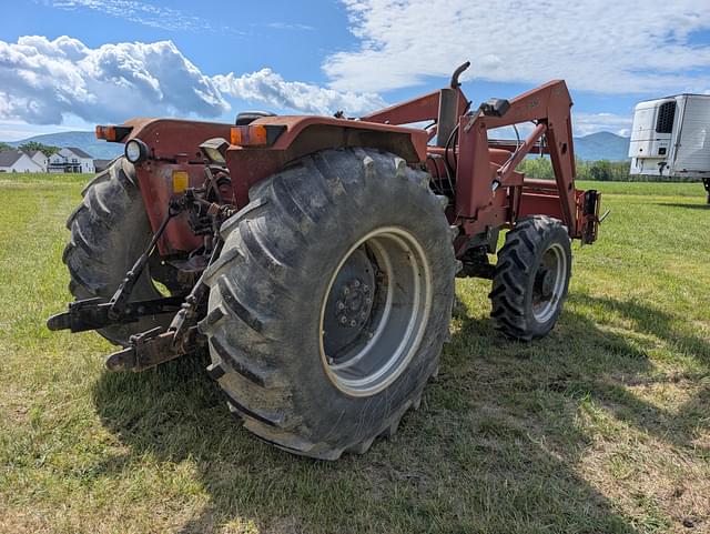 Image of Case IH 885 equipment image 4