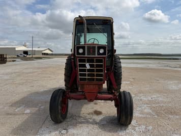 Main image International Harvester 886